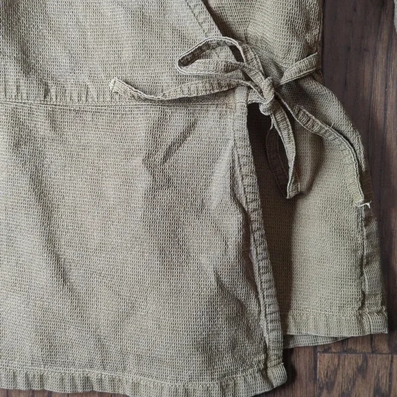 💥Host Pick🔥Wrap Front Blouse - Picture 7 of 15